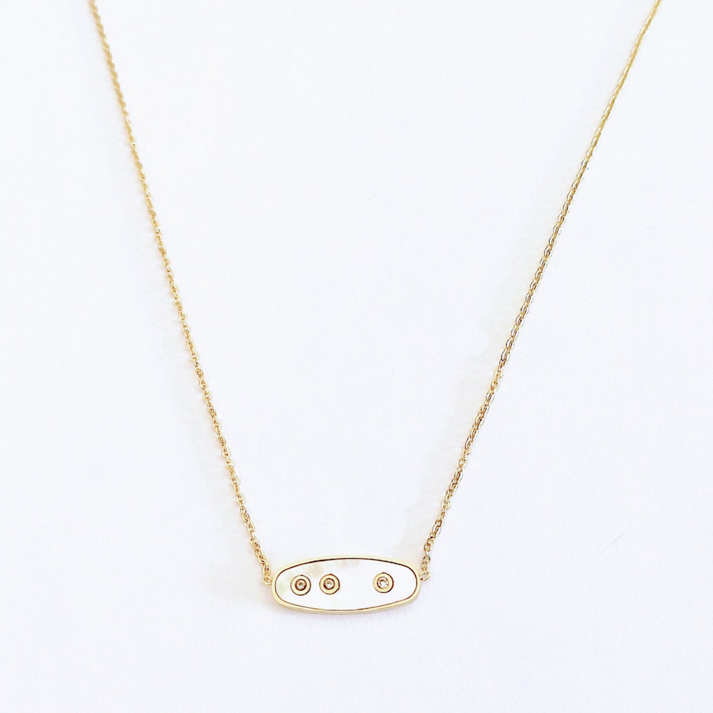 Collier pendentif nacre