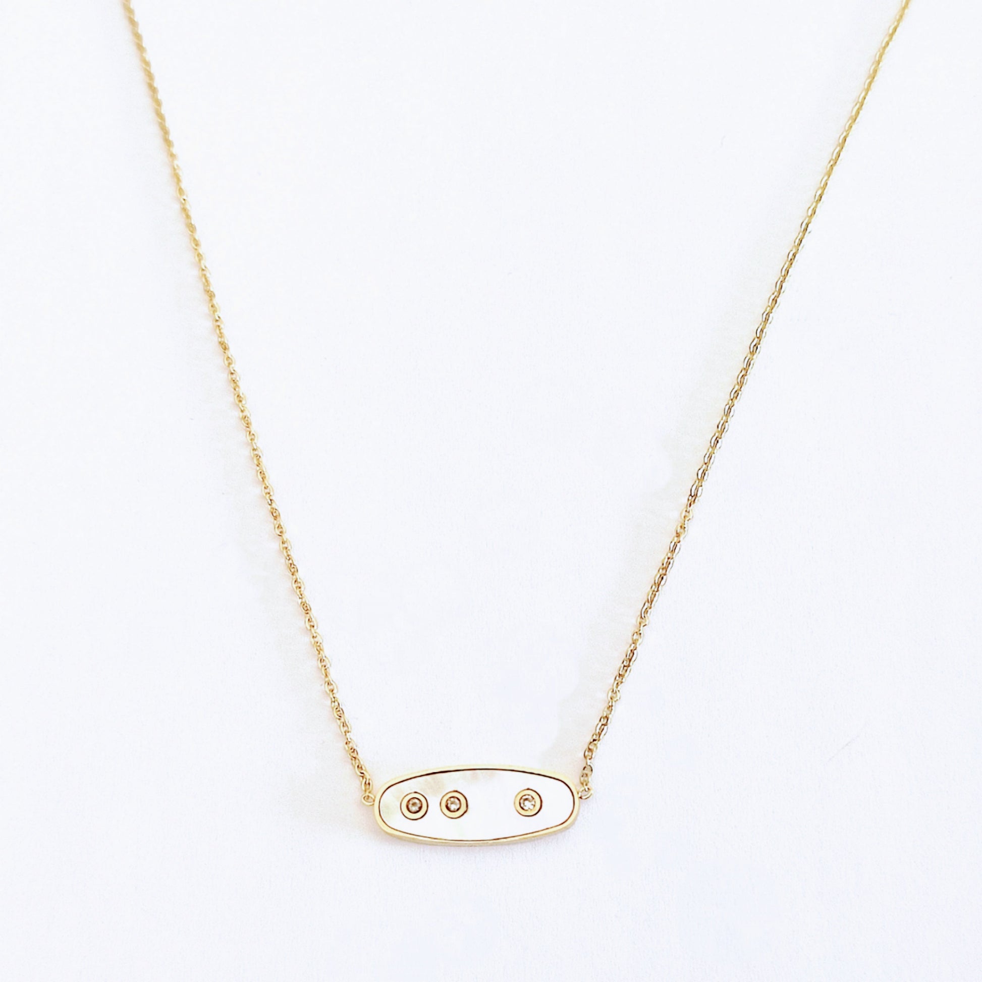 Collier pendentif nacre 